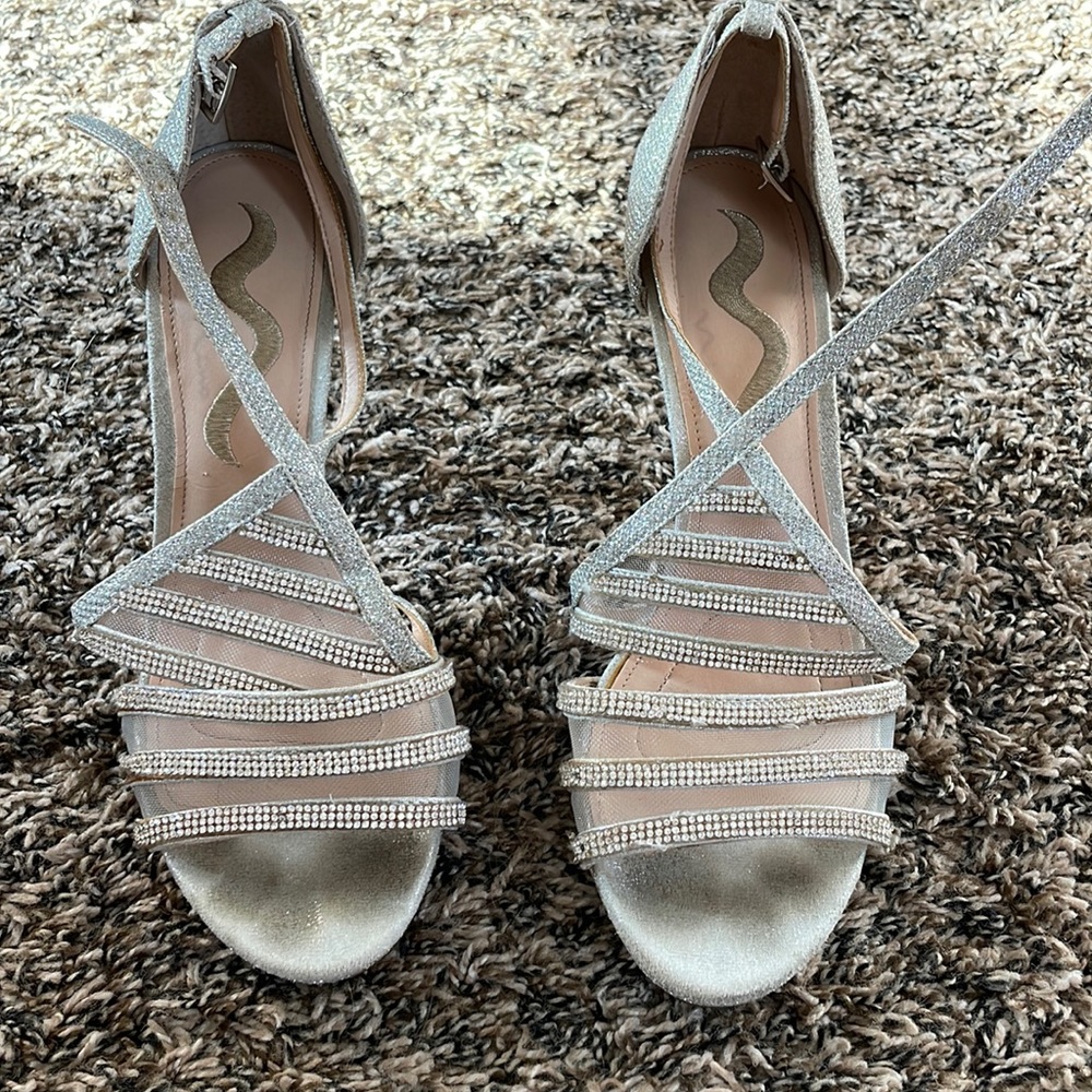 Size 9 Silver Heels